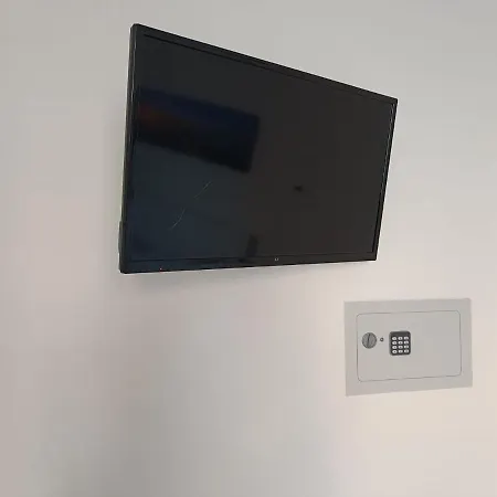 La Casa Di Luca-fiera E Stazione-private Parking Apartamento